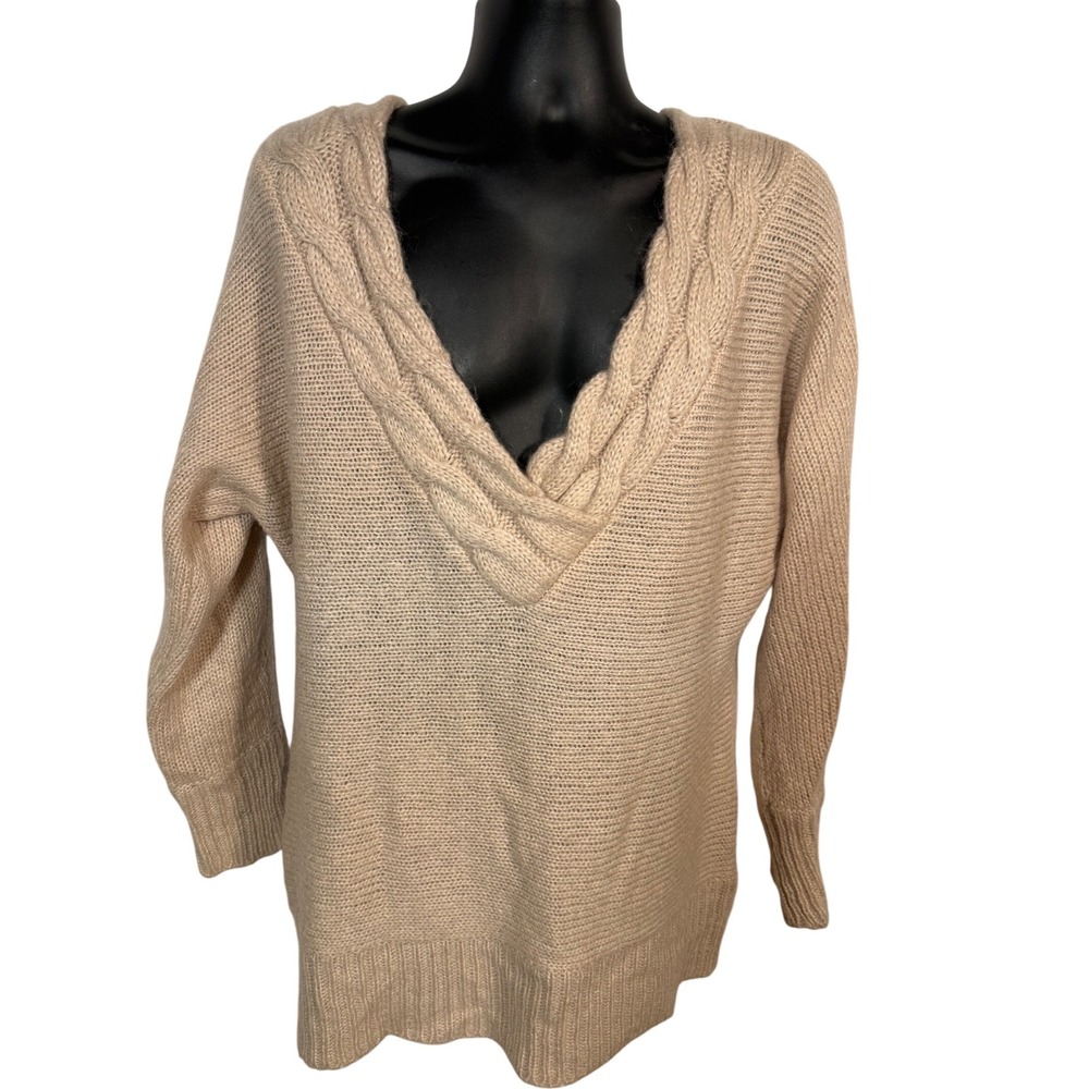 H&M Womens Large‎ V Neck Knit Sweater Long Sleeve Beige Acrylic Blend
